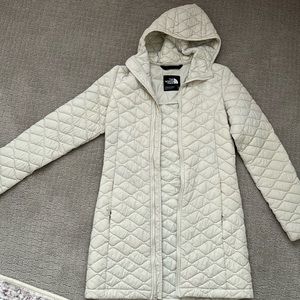 North face thermoball insulated hooded parka